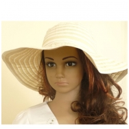 Fashionable summer hat folding