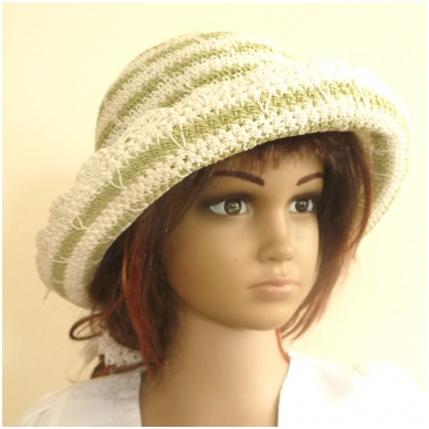 Women knitted hat 4