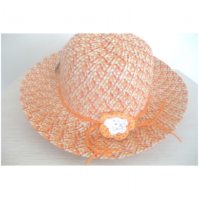 Woman hat from paper with knitted flower 5