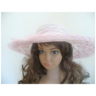 Летняя шляпка светло розового цвета с цветком